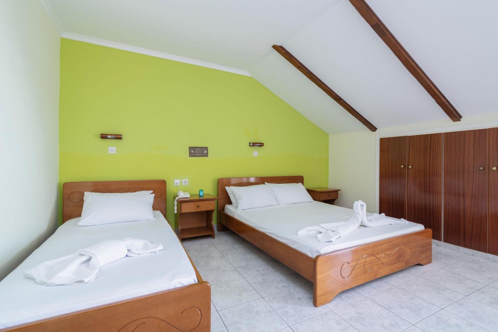 Sunbliss Studios & Apartments 알리케스 객실 사진