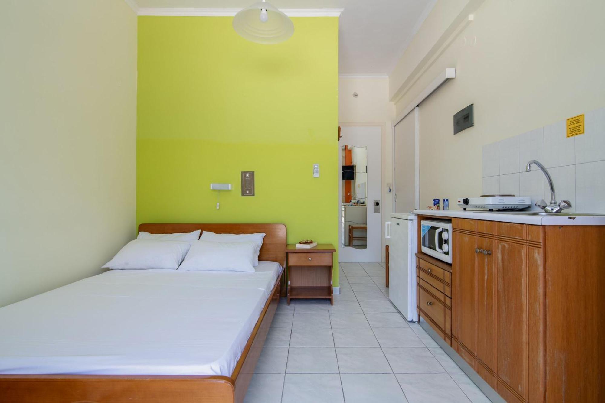 Sunbliss Studios & Apartments 알리케스 객실 사진
